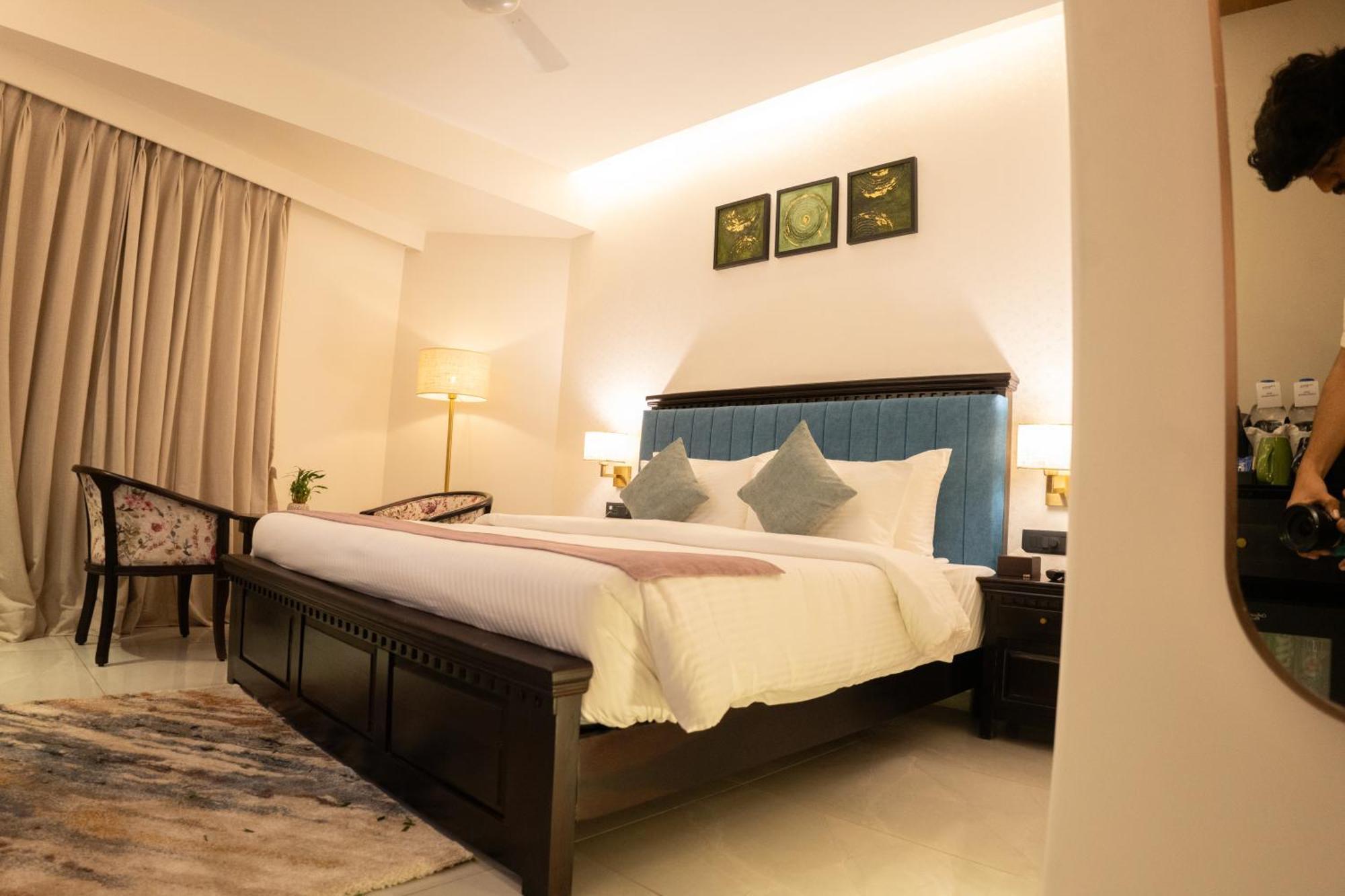 Pride Elite, Daman Hotel Ngoại thất bức ảnh