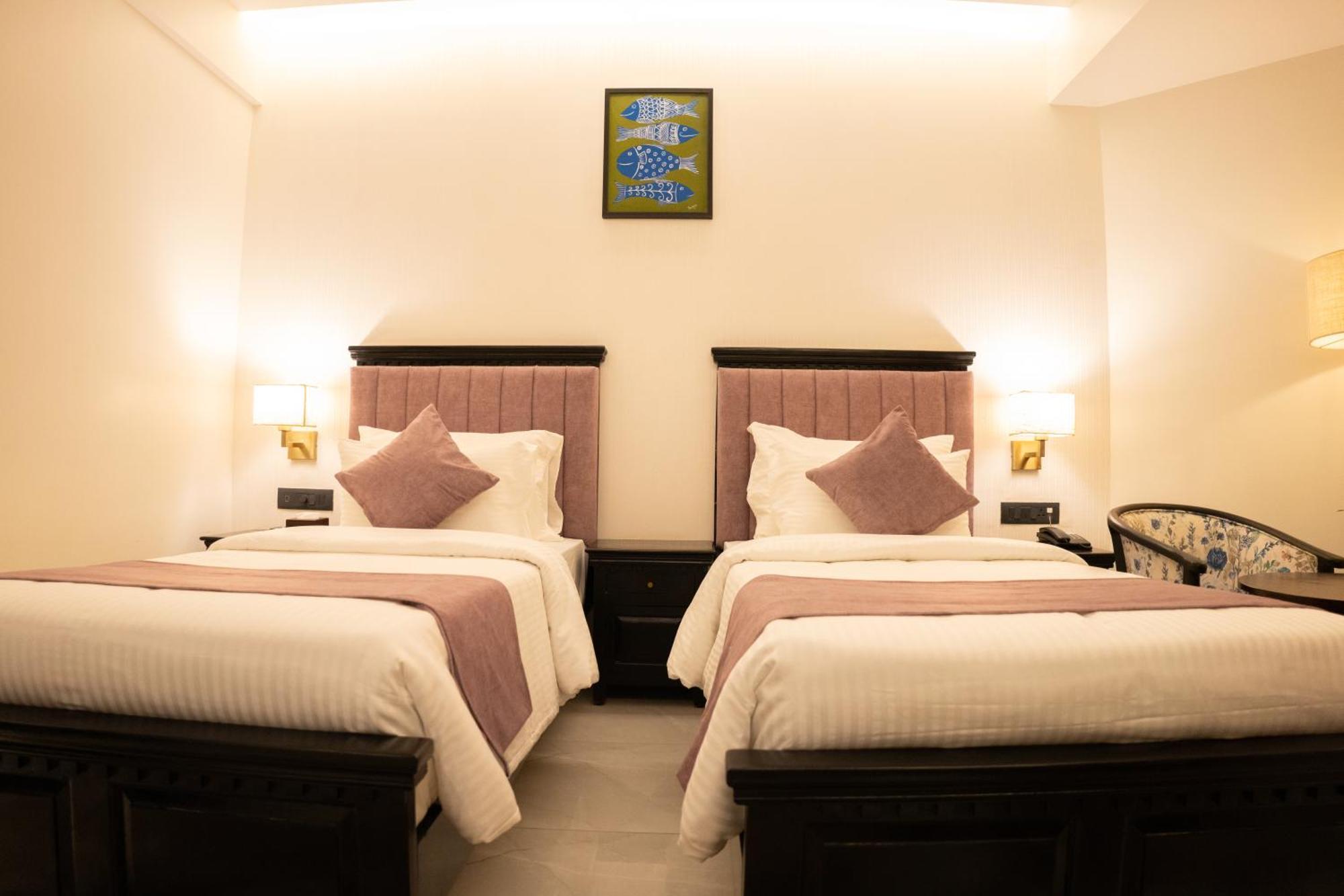 Pride Elite, Daman Hotel Ngoại thất bức ảnh