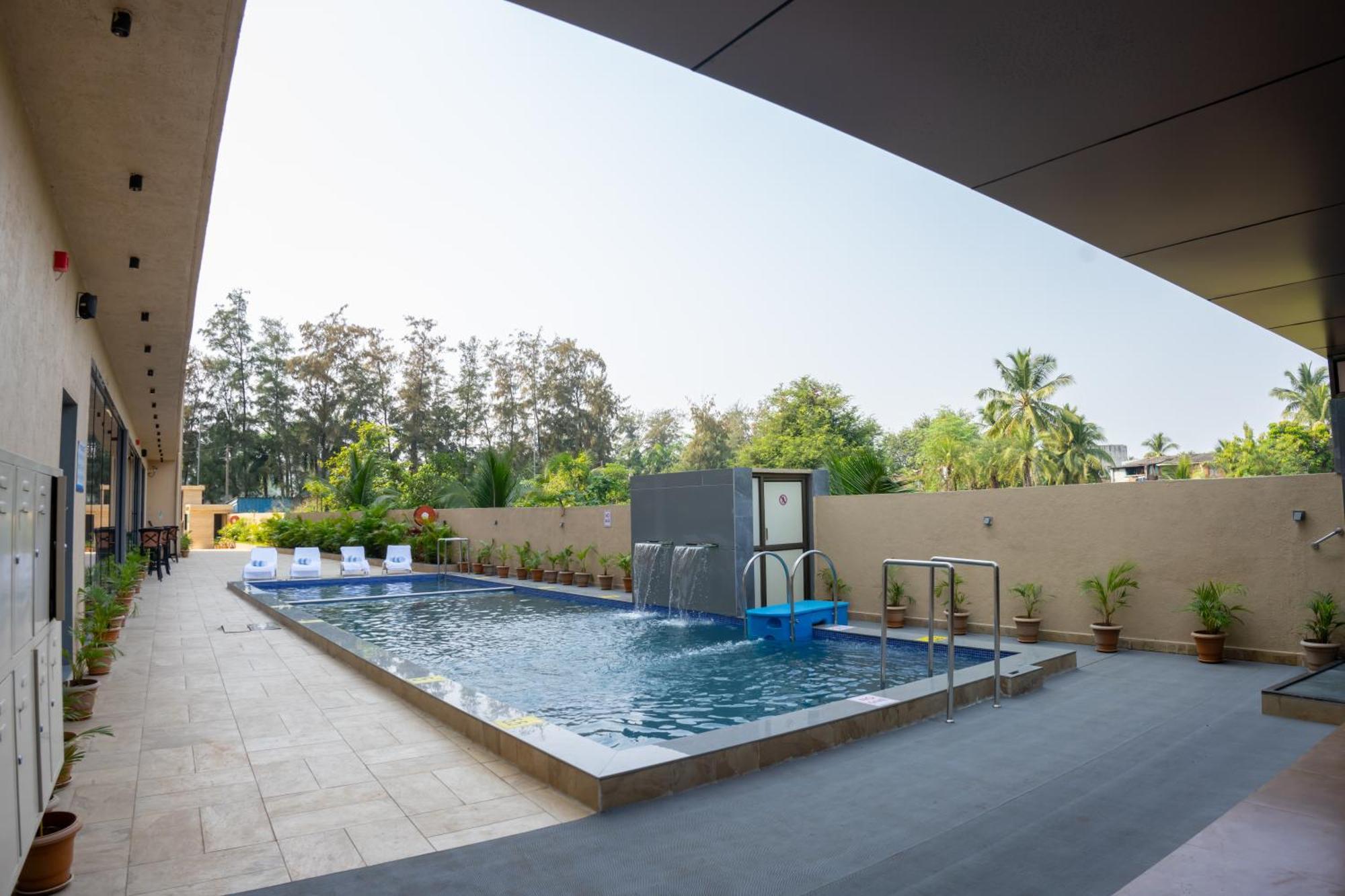 Pride Elite, Daman Hotel Ngoại thất bức ảnh