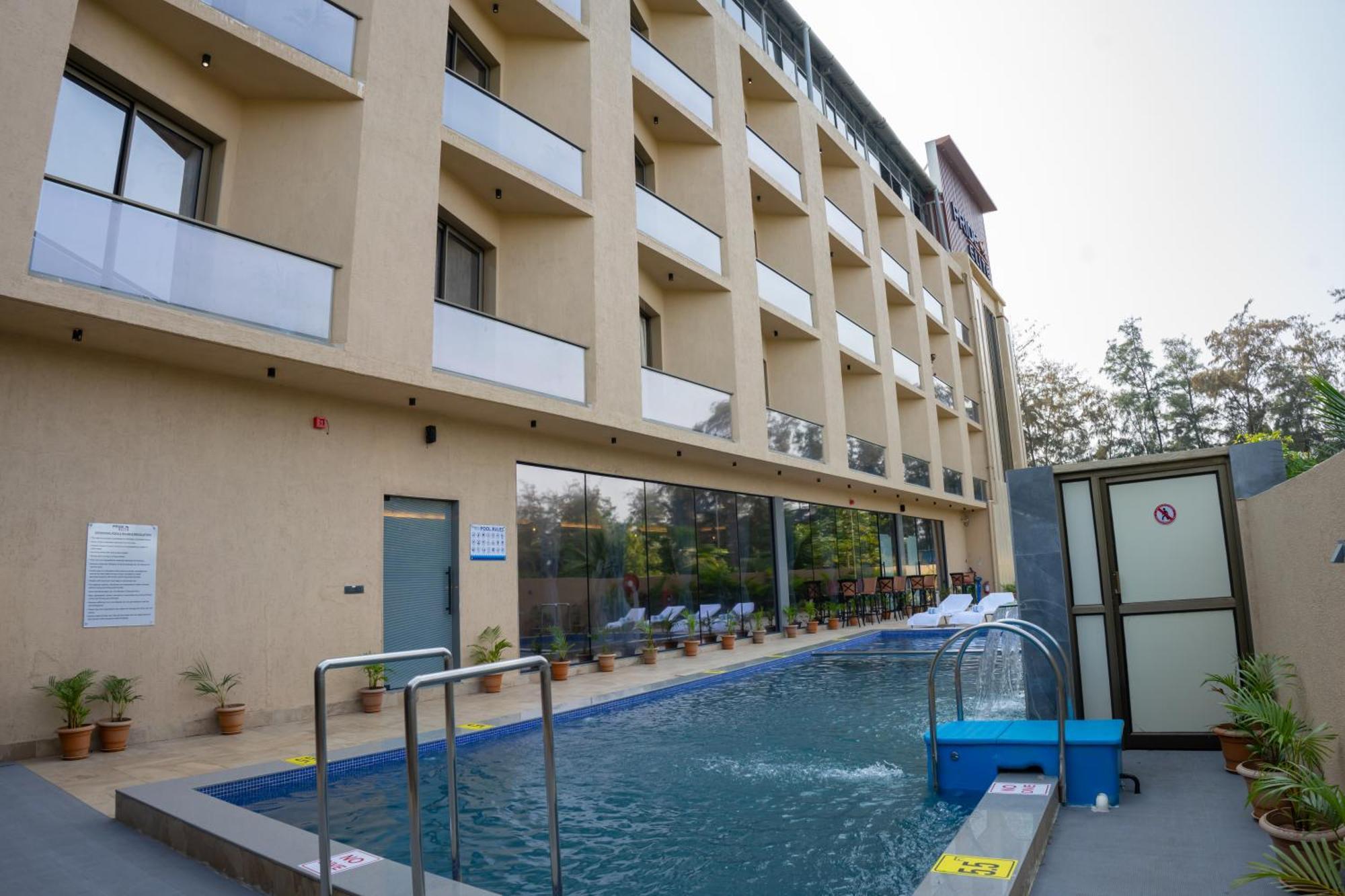 Pride Elite, Daman Hotel Ngoại thất bức ảnh